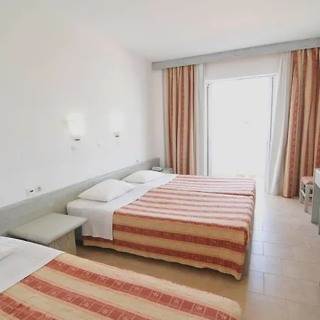 Fourtounis Hotel 2*