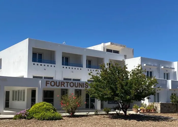 Отель Fourtounis