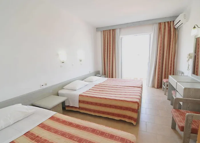 Fourtounis Отель 2*