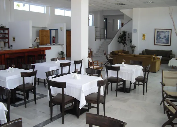 Отель Fourtounis 2*