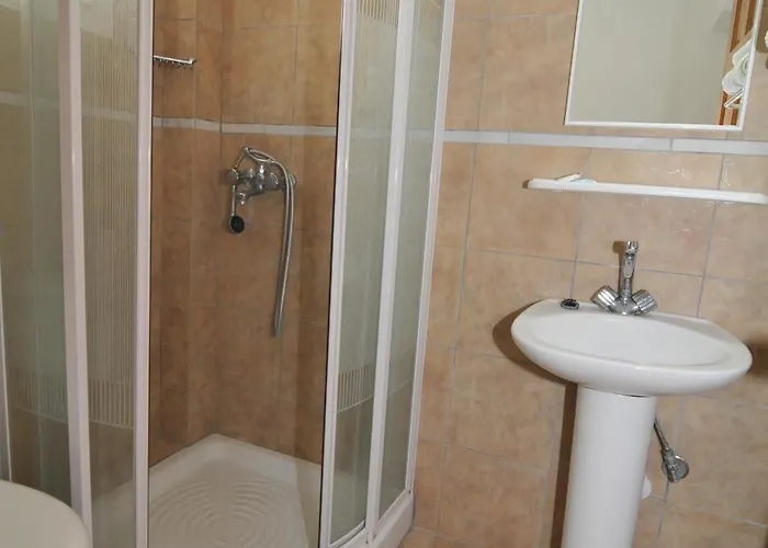 Отель Fourtounis