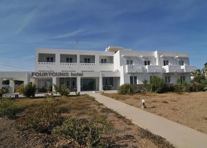 Отель Fourtounis