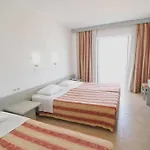 Fourtounis Hotel 2*